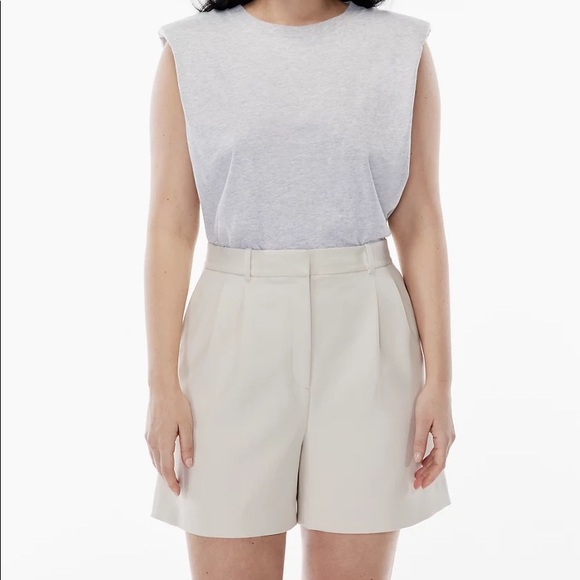 New Aritzia Babaton Shoulder Pad Tank | Crew-neck t-shirt with shoulder pads - Picture 1 of 5